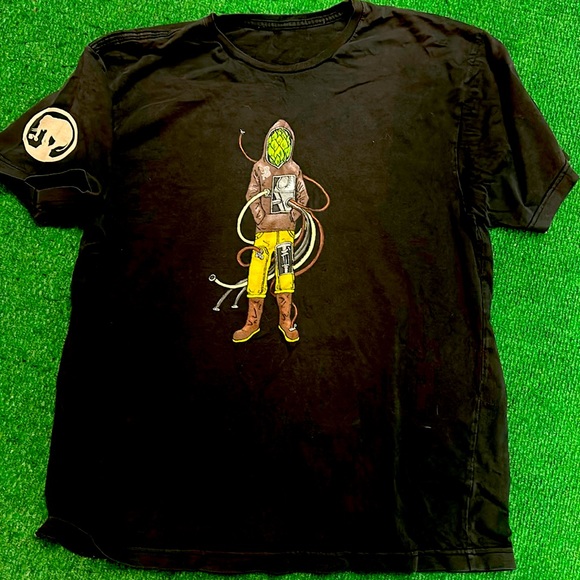 Melvin Brewing Hops Hose Man T-Shirt - Picture 1 of 2